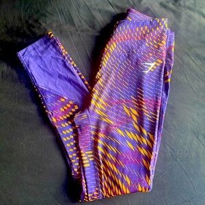 Gymshark running tights Like New! Medium